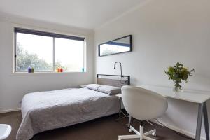 Central Classic Collingwood Modern Apt