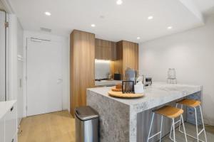 Stylish Gem @ St kilda Rd Next to Grand Prix