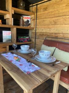 Swallowfield Glamping-Station Master