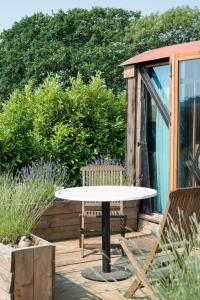 Swallowfield Glamping-Station Master