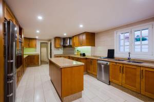 Villa Freesia with heated pool and air conditionin