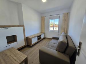 CASA DAVID-con cuadras para caballos