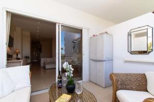 Club Atlantis 140 - Studio