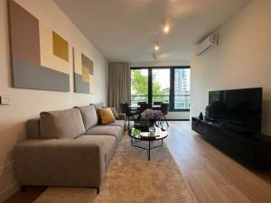 Luxurious and Modern Apartments in Warsaw City Center with Parking by Renters Prestige