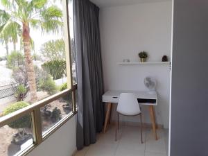 Sunny Central near Yumbo and Dunes