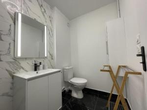 Le Bary - 10p - 100m2 - Gare - Parking Privé Gratuit