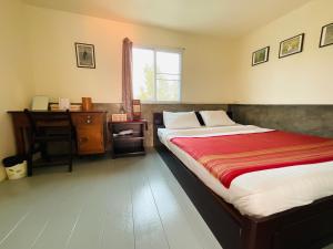 Baan Klang Vieng Hostel