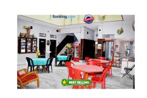 Goroomgo Teerth Guest House Varanasi Near Temple and Ganga Ghat