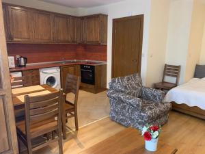 Studio 5 in Pirin Golf