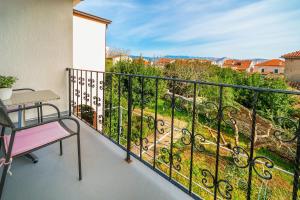 Apartments Karolina with Balcony