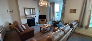 West Cliff Townhouse with parking