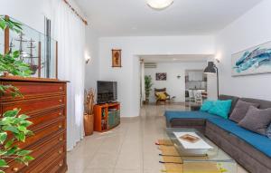 3 Bedroom Pet Friendly Home In Omisalj 