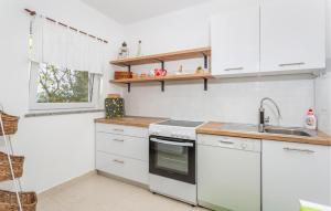 3 Bedroom Pet Friendly Home In Omisalj 