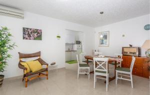 3 Bedroom Pet Friendly Home In Omisalj