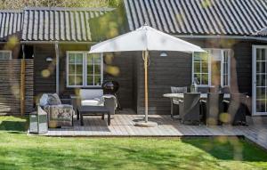 Nice Home In Gilleleje With Wifi