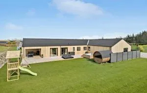 Cozy Home In Hadsund With Sauna - Haslevgårde