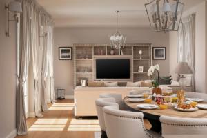 Family villa Claretta with pool and grill in Porec