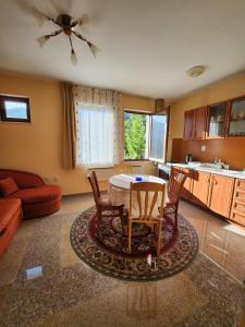 РЕЛАКС - апартамент 1