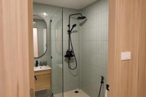 3 Bed 3 Bath Luxury 1 min walk to BTS Asok