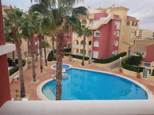 Spacious 3 bedroom 2 bathroom Apartment - Puerto Marina Complex