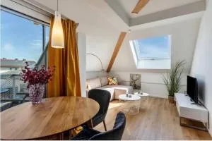 Terralpin Apartments - Charmante DG Wohnung mit Balkon - 费尔德基尔兴-韦斯特拉姆