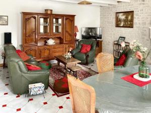 Maison confortable au cœur de Fleurac avec grand jardin