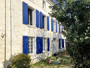 Maison confortable au cœur de Fleurac avec grand jardin