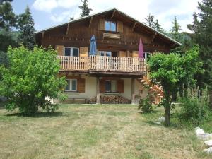 Chalets Le Tisonnier : photos des chambres