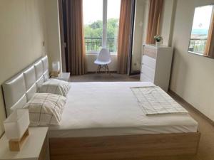 golden sands flat 147