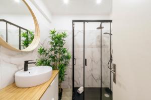 Torre Alta Apartments