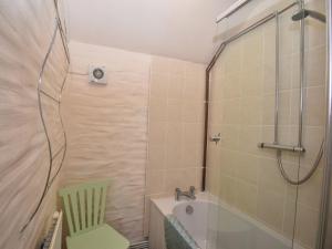 2 Bed in Cilgerran FB173