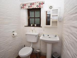 2 Bed in Cilgerran FB173