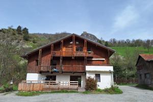 Appartements Apartment with terrace in a chalet : photos des chambres