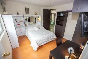 Habitación matrimonial con baño propio - Lomas de Angelopolis