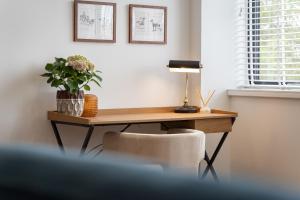 Stylish Spacious Apartment in Central Windsor