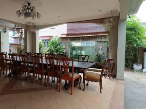 Omar Little Palace - 10 Bedroom Homestay Seremban