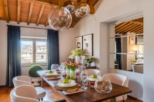 De Nobili Penthouse Apartment with Elevator in Lucca img24