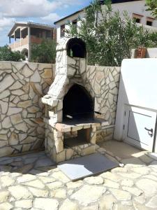 Comfortable Studio in Vir, Sea and Mountain View, 35m²