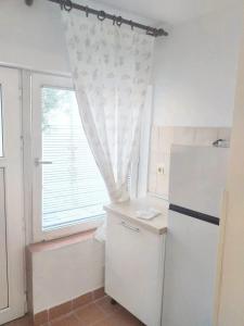 Cosy Apartment in Vir with Terrace