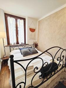 Le Case di Sara Parking and two rooms In the Historic Center