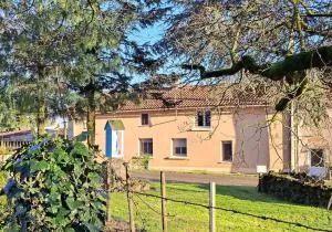 Le P'tit Gîte d'Isa, 15 km du Puy du Fou - Mauléon