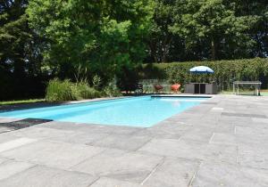 Rural Studio with Shared Pool, Large Gardens & Tennis, Dog Friendly! Chichester Holiday Properties