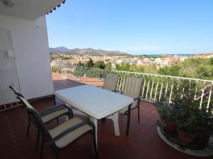 obrázek - Apartamento Llançà, 3 dormitorios, 6 personas - ES-228-45