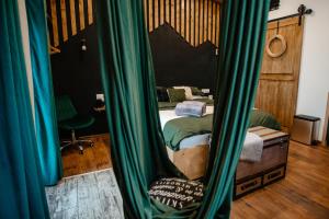 Skyway Borsec Connection Hideaway