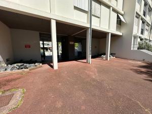 Devant les grands chalutiers