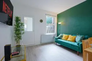 Modern Freshly Refurbed Home Luton - Flamstead