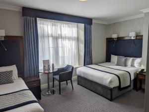 Deluxe Twin Room room in Western Hotel