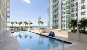 Modern Bayview Apartment in Brickell Bay