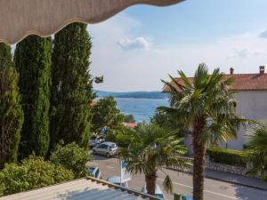 APARTMAN CLOSE TO SANDY BEACH