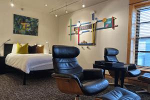 Deluxe Queen Room room in Hotel Donaldson